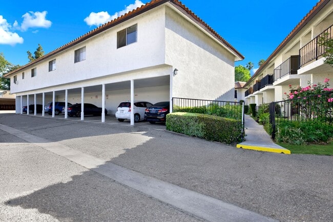 Photo - CASA DE VALLE