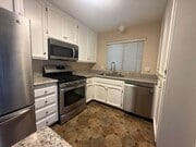 Photo - 706 E Avenue, Middle Unit