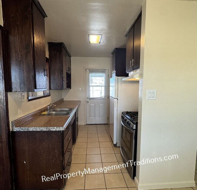 Photo - Cozy single story