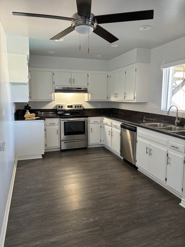 D1 - Park Royal Apartments