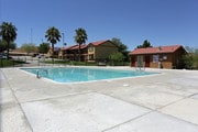 Pool - Sunset Pointe Apartments