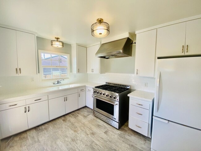 Photo - Stunning Allied Gardens Home- Upgraded with a Beautiful View!