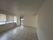 Photo - 640 W 20th St Unit #8