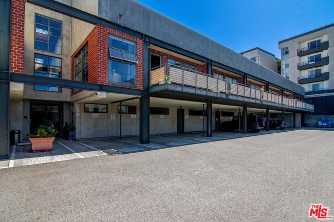 Photo - 1046 Princeton Dr Unit 119