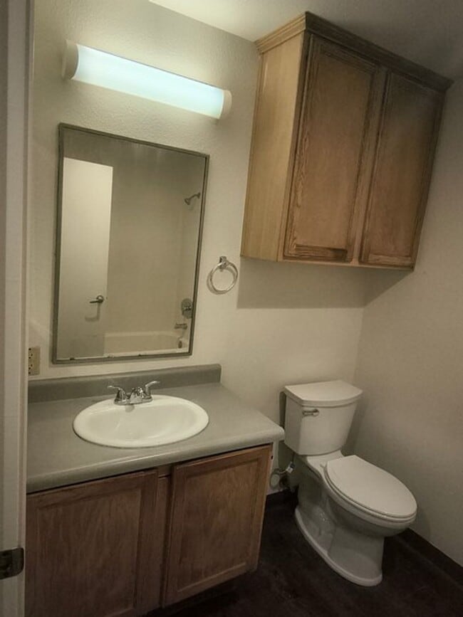 Photo - 504 S Oakley Ave Unit 504A