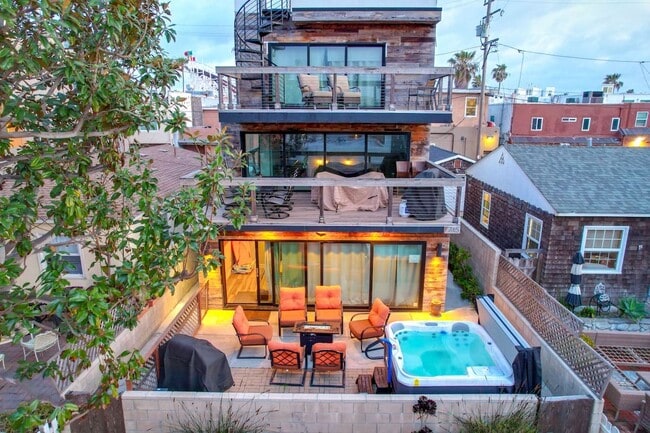 Photo - 747 Island Ct Townhome