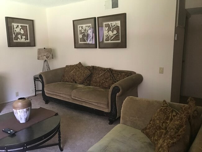Beautifully furnished Condominium - 400 N Sunrise Way Condo Unit 169