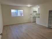 Photo - 2717 Vanderbilt Ln Unit B