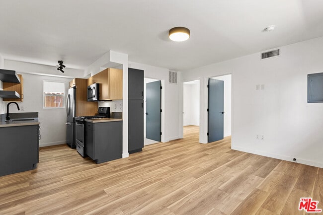 Photo - 2918 Hauser Blvd Unit 2