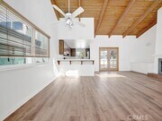 Photo - 907 E Balboa Blvd Townhome