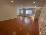 Photo - 625 E Cypress Ave Unit B