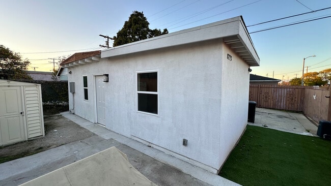 Photo - 8223 Cimarron St