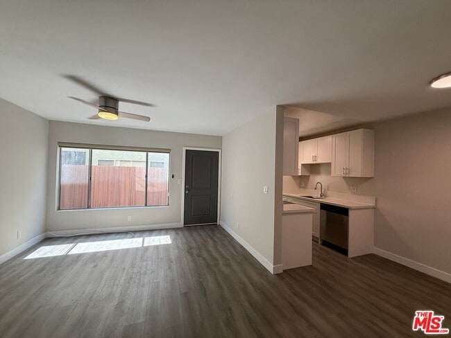 Photo - 1625 Franklin St Apartment Unit B