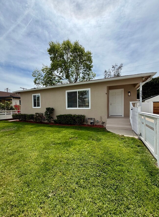 Photo - 4225 Tuller Ave