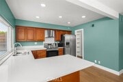Photo - 10300 Columbia River Ct House