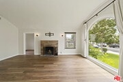 Photo - 724 N Lincoln St House