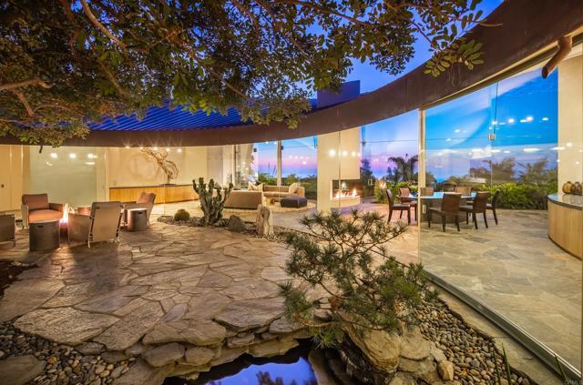 Photo - 724 Muirlands Vista Way