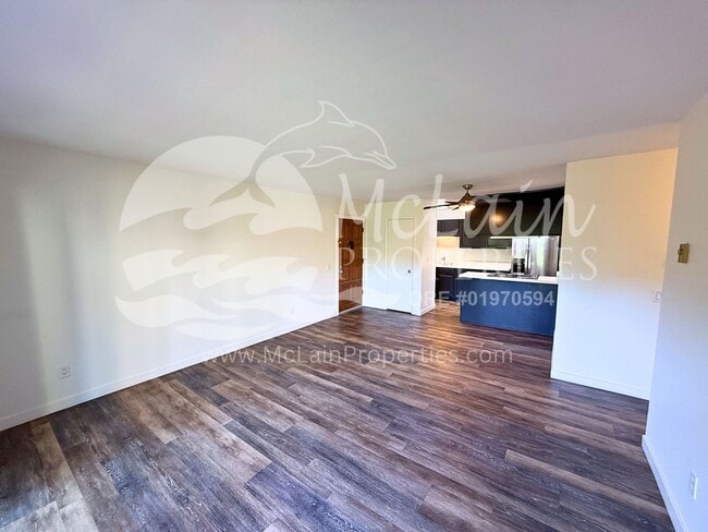 Building Photo - The Grove 2bd/1ba, Corner Unit 215