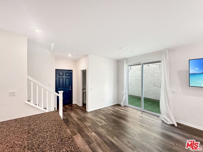 Photo - 27607 Sawtooth Ln