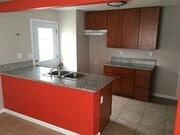 Photo - 642-648 W. 3rd St.