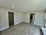 Photo - 6813 Parkside Ave