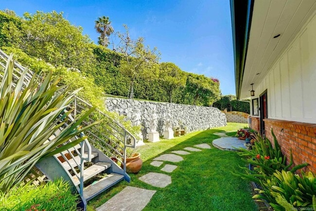 Photo - 6435 El Camino Del Teatro