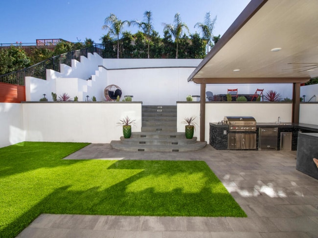 Photo - 7263 Wembley St