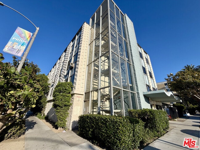 Building Photo - 250 Linden Ave Unit 201