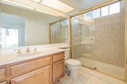 Photo - 426 Algonquin Dr