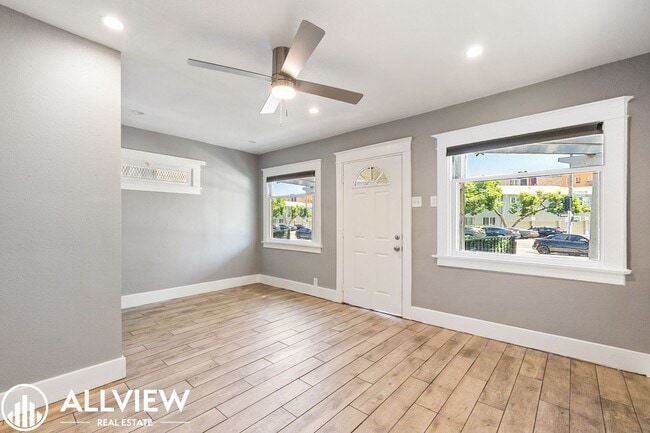 Photo - 307 W 7th St Unit 309