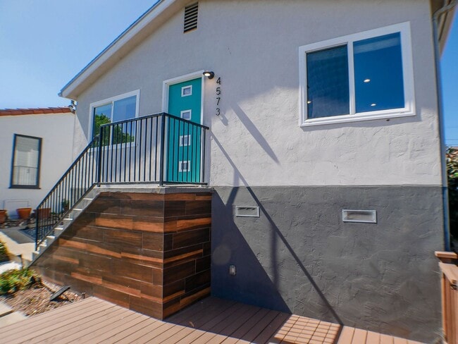 Photo - 4573-4575 Newport Avenue Unit 4573 Newport Avenue