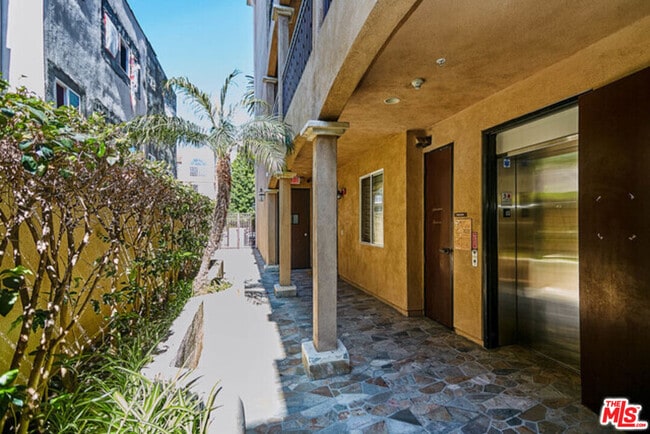 Photo - 345 S Harvard Blvd Unit 302