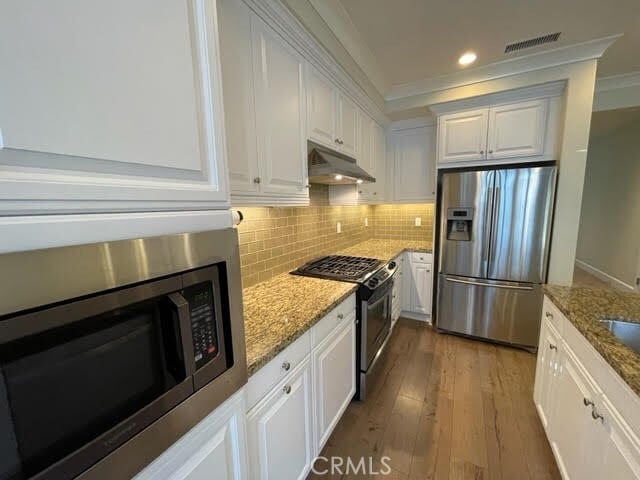 Photo - 35 Larkfield