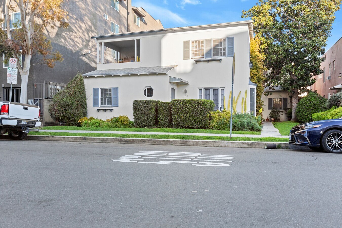 Photo - 120 S Sweetzer Ave