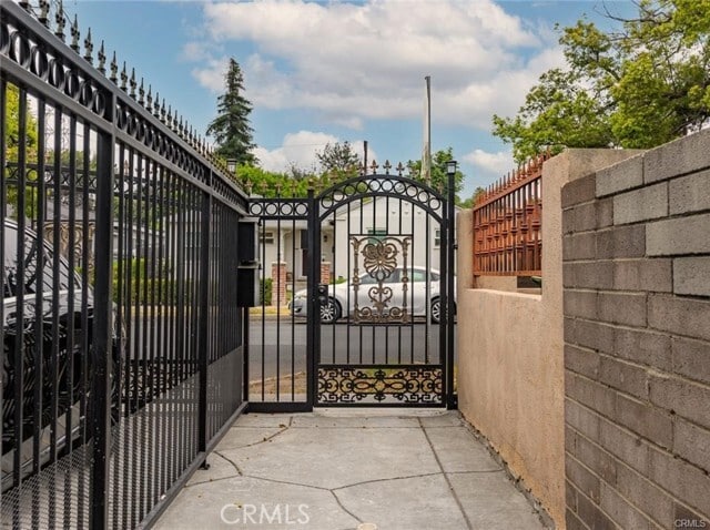 Photo - 18841 Collins St