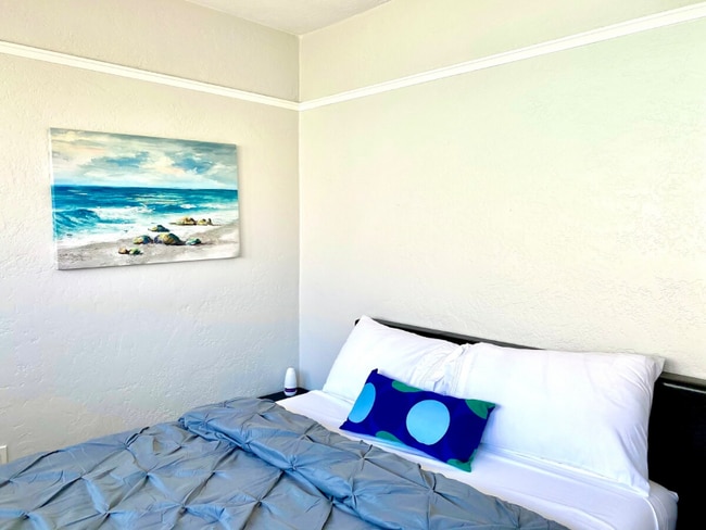 Photo - 4747 35th St