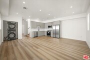 Photo - 910 N Hudson Ave Condo Unit 1/2