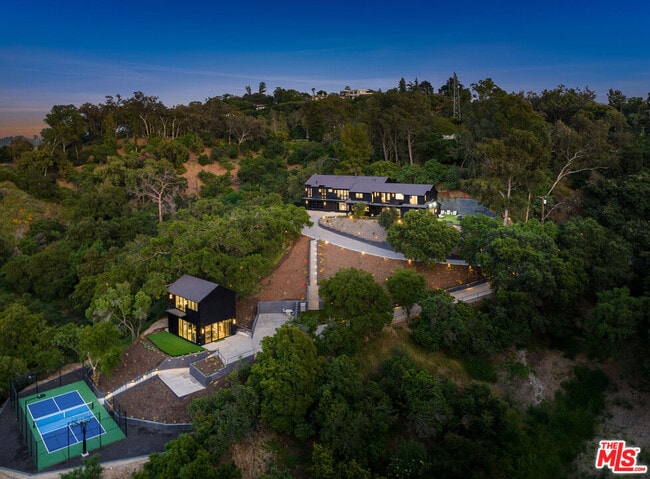 Photo - 3140 Coldwater Canyon Ave