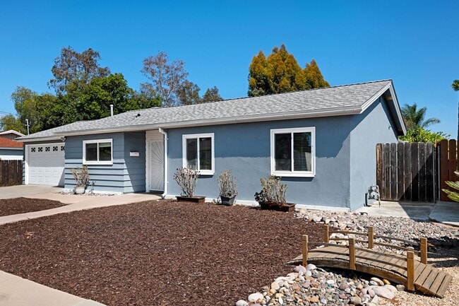 Beautiful 3BD 2BA House Sitting on Over 1/... - Beautiful 3BD 2BA House Sitting on Over 1/...