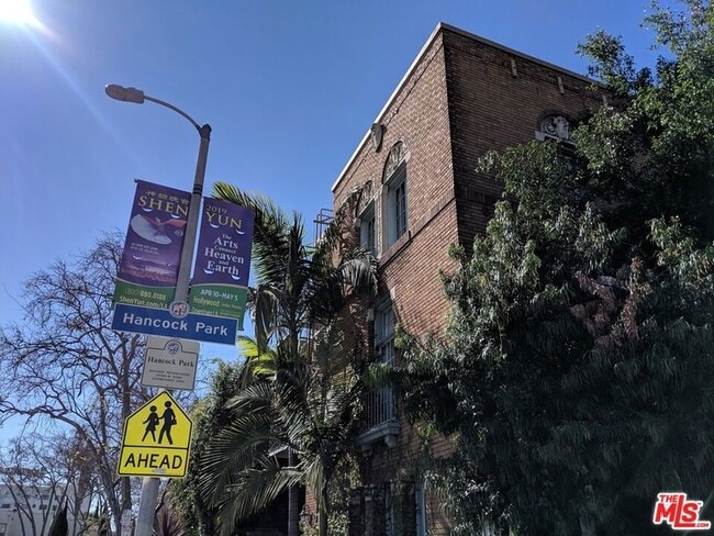 Photo - 649 N Rossmore Ave Condo Unit 202