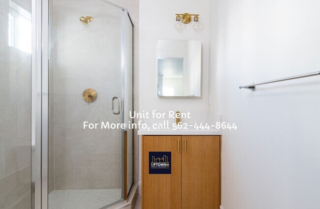 Photo - Townhome - 3 Bedrooms-2.0 Baths - Cudahy