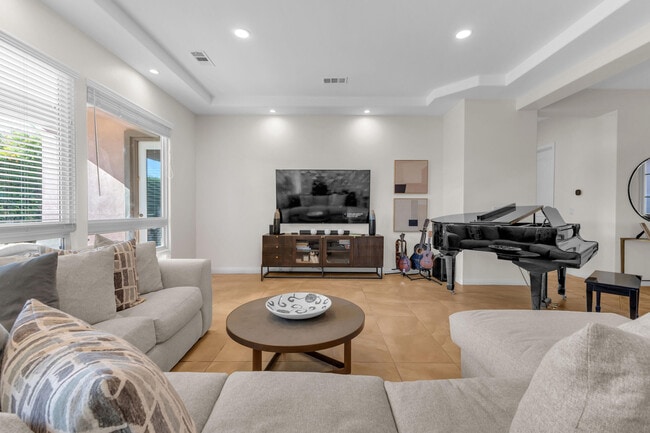 Photo - 81715 Charismatic Way