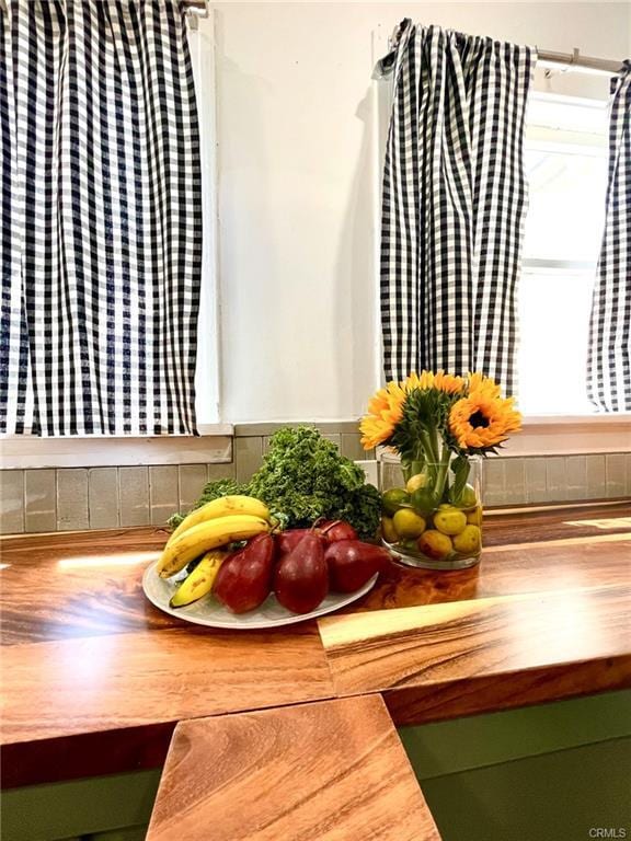 Photo - 2122 Navarro Ave