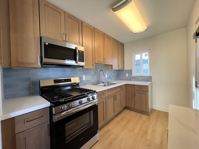 Photo - G22500E Unit 225 South G 1/2 - A