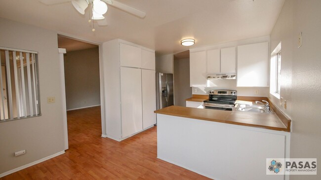 Photo - 2nd Floor 3 bed/2 bath Condo! Unit 9