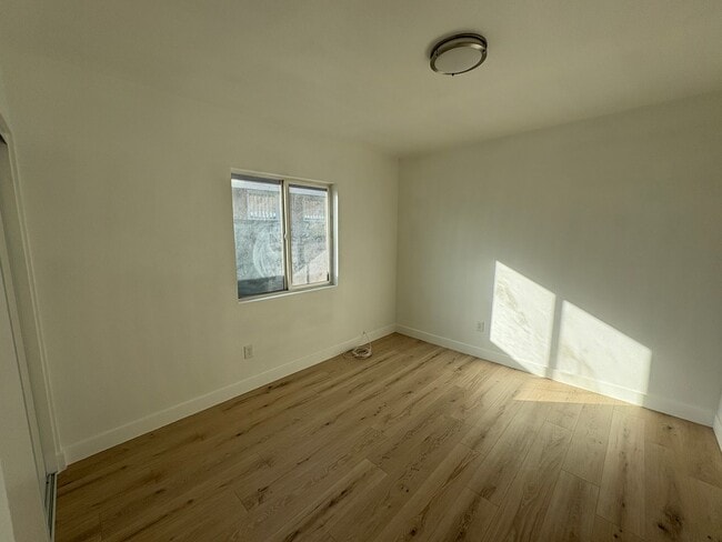 Photo - 632 W 9th St Unit 632 W 9th Street