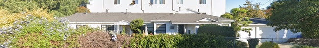 Building Photo - 6904 Woodley Ave Unit 6904 Woodley Ave