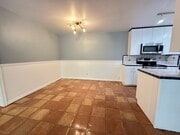 Photo - 960 Larrabee St Condo