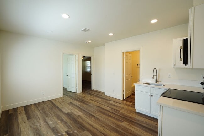 Photo - 241 E Etiwanda Ave Unit 241 East Etiwanda Avenue #3