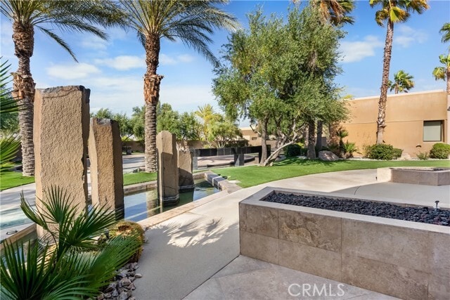 Building Photo - 68 Royal St Georges Way